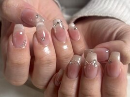 ネイル　チークネイル