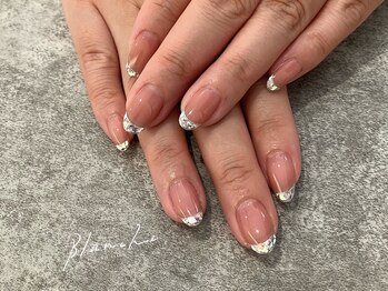 ブランシュ(BLANCHE)/ガラスフレンチネイル