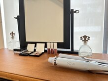 デザインケー 本店(design K)の雰囲気（施術後はドレッサーでメイク直しができます♪ReFaアイロン完備！）