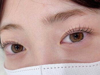 フィアラ 四条烏丸店(Fiara)/パリジェンヌ