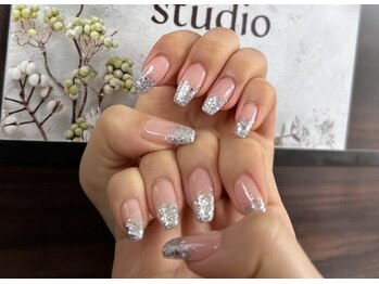 イズモンネイル(izmon nail)/ ラメグラデーション