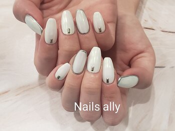 ネイルズアリー 立川店(Nails ally)/囲みニュアンス×スタッズ