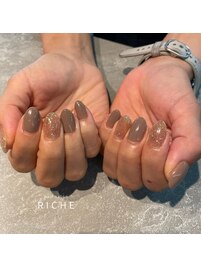 秋カラーのワンカラーネイル