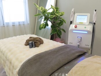 ミエリー(miely)の写真/温活で代謝UP！発汗ヒートマット×痩身リンパで脂肪燃焼をサポート♪スッキリくびれボディを目指す