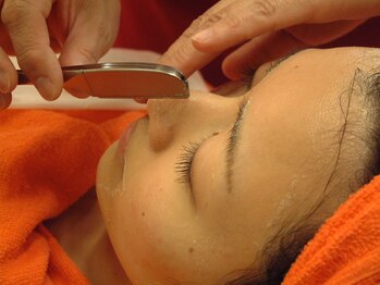 トマト(TOMATO)/お顔そり～小鼻～