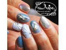 ジュジュ(Juju)/貝がらネイル　夏ネイル