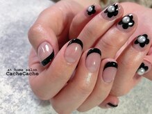 カシュカシュ(Cache Cache)/ブラックフレンチ×フラワー