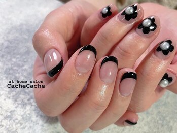 カシュカシュ(Cache Cache)/ブラックフレンチ×フラワー