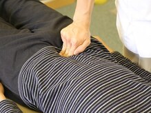 骨盤先生のカラダメンテ 博多店/珍しい？おなか整体グイグイ