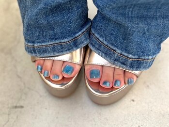 ワンラブネイルズ 池袋店(One Love Nails)の写真/フットの季節到来★フットでも60分仕上げ定額ネイルが¥4990!ハンドネイルが出来ない方にも◎池袋駅