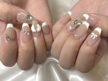ピョルネイル 浦和(Byul Nail)/フレンチ羽ネイル