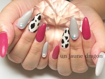 アン ジョーヌドラゴ/マットネイル