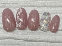 ハニービービー(Honey Bee Bee)/大人ネイル