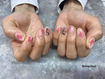 塗りかけネイル