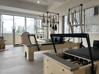 オーケー(OKAY)/スタジオ内観【ピラティス】