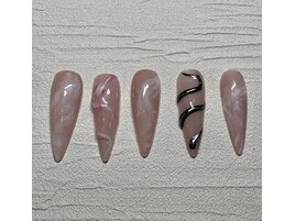 スネークネイル