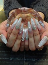 エスフィーネイルサロン ブリーユ(Esfy nailsalon Brille)/キラキラホワイトスカルプ