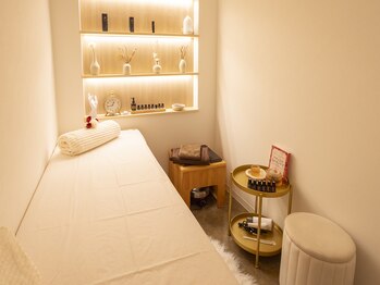 ユニヴェール(univers)/完全個室施術スペース