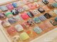 アモウズ(Amouz)の写真/【フットバス付&オフ無料♪】200色以上から選べるフットワンカラー!大人可愛いマグネットで気分が上がる!