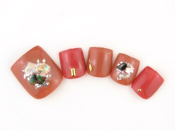 エリクサーネイル 池袋(Elixir Nail)/フット やり放題/クーポン使用