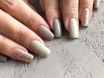 アロナ ネイルサロン アンド スクール(alona)/組み合わせが素敵なワンカラー♪