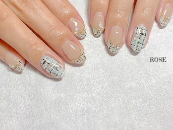 ツィードネイル