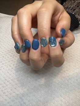 エム ネイル アンド アイ(M NAIL and EYE)/マグネット×くすみブルー