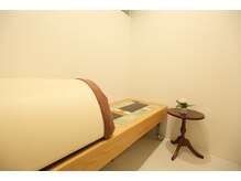 サロン ド アヴァンセ/深部から温まる岩盤浴