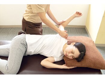 リラク ダイバーシティ東京プラザ店(Re.Ra.Ku)/伸び感◎肩くびストレッチ！