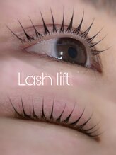 アイモア 刈谷店(eye mor.)/丸み立ち上げデザイン