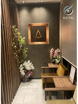 もみ亭 幟町店/待合スペース