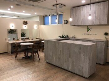 ホットヨガスタジオ ビープラス 天満橋店/開放的なエントランス♪