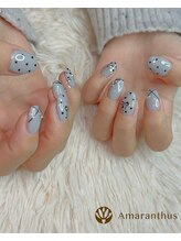 アマランサス(Amaranthus)/キュートなグレーネイル