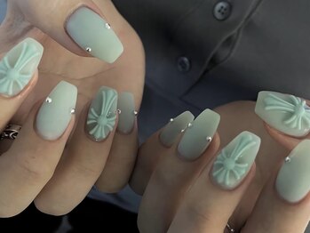 ミュウミュウ(miumiu)/春ネイル