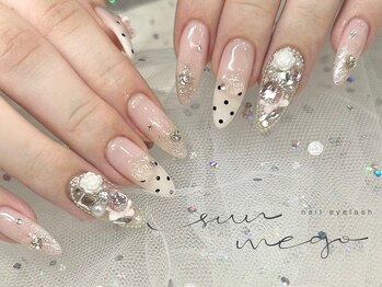 サンミーゴネイル 神戸店(Sunmego Nail)の写真/500色以上のカラー◇パーツは数千種類!洗練されたアートで周りと差をつける☆こだわり持ち込みデザインOK♪