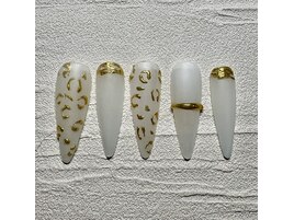 ヒョウ柄ネイル