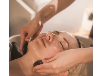 シグサ 横浜(SIGUSA)/ホットストーン