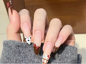 甘すぎない可愛いネイル