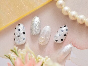 ソウ 難波店 nail salon Sou/シルバー×ドットnail