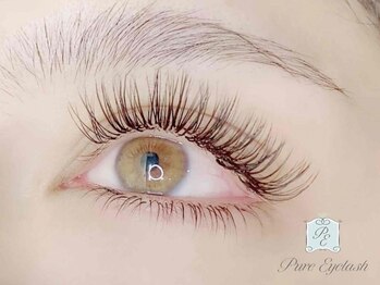ピュアアイラッシュ(Pure Eyelash)の写真/リピート率No.1★新技法【ダブルフラット】&【バインドロック】で従来のフラットラッシュを超えた持続力!!