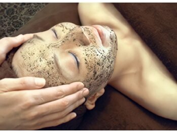 ルシータ(LuCita)/REVI 陶肌ハーブピーリング