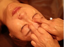 ラ ブリエ(La Briller)/顔ツボで反射区にアプローチして