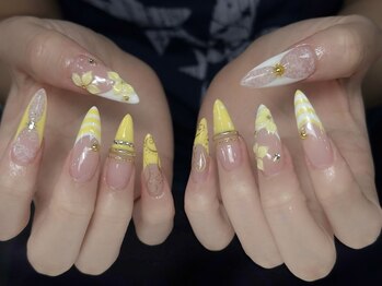 ミチネイルズ 池袋(Michi nails)の写真/【人気のチップ長さ出し☆】季節に合わせて華やかな指先に変身！きっとお気に入りデザインが見つかる♪
