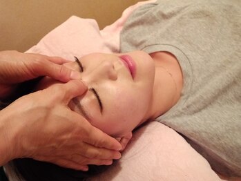 韓国式整体 美水/小顔コルギ