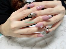 フランセス(Frances)/ドット柄ネイル