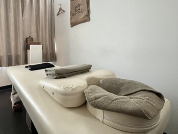 整体家 シン(Shin)/施術ベッド