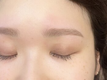 ビヨウジョ シスコ(biyoujyo CISCO)/ハリウッドブロウリフト