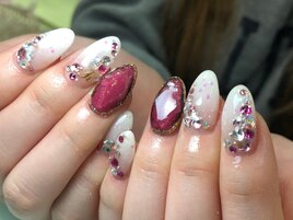 宝石ネイル