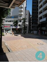 ローズマリー(Rosemary)/左側道なりへ