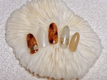 フローラ(flora)/選べる定額デザイン